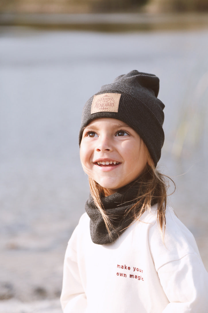 Tile Beanie &amp; Neck Brace Set